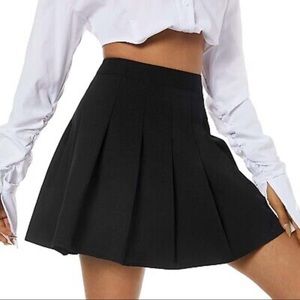 Pleated Mini Skirt in Black